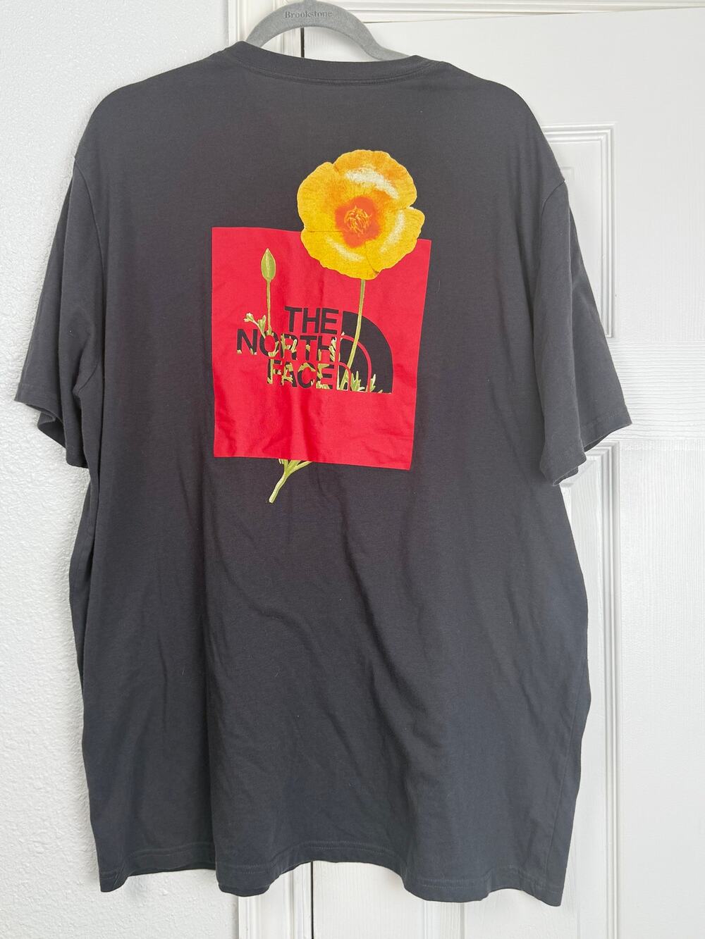 The North Face XXL Floral Box Logo Graphic tee Charcoal Streetwear
